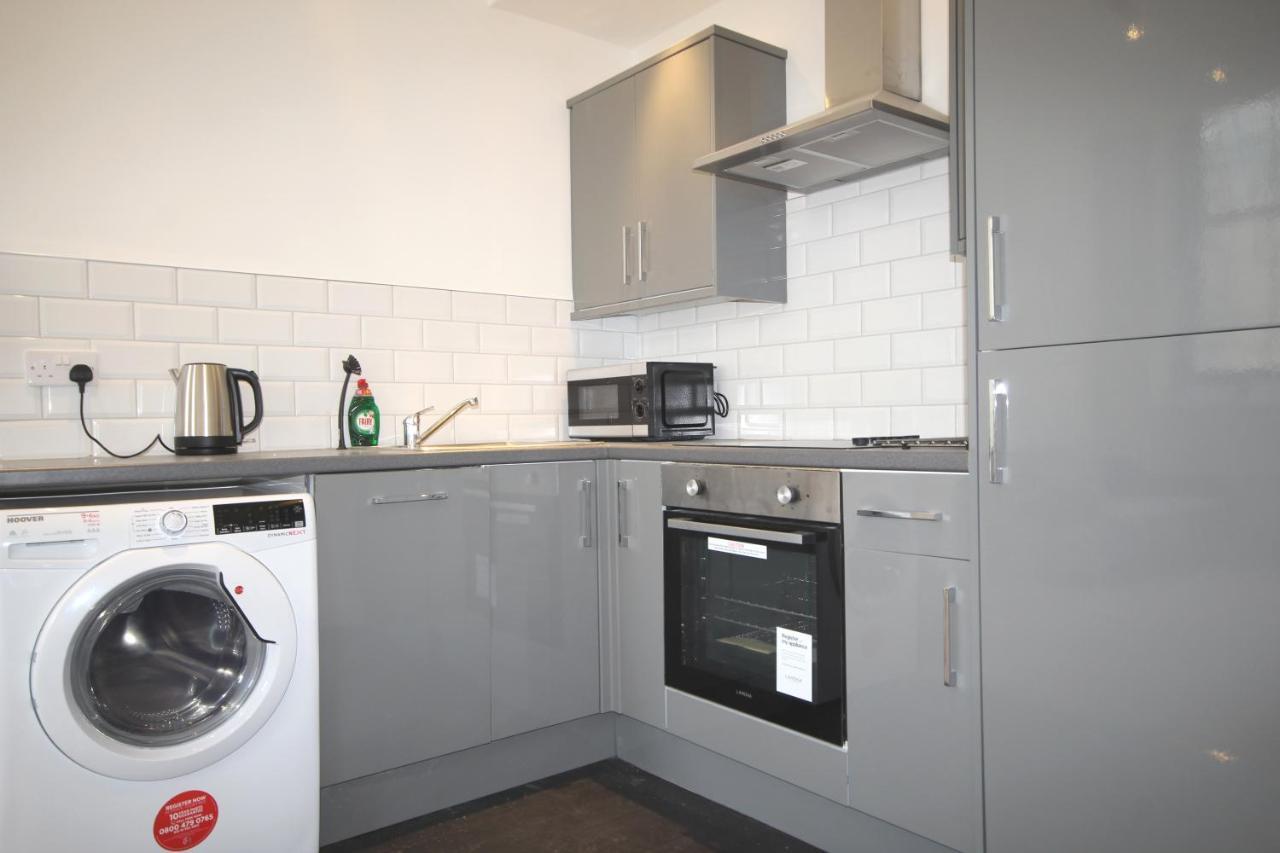 Smart Living Apartments Bradford  Exterior photo